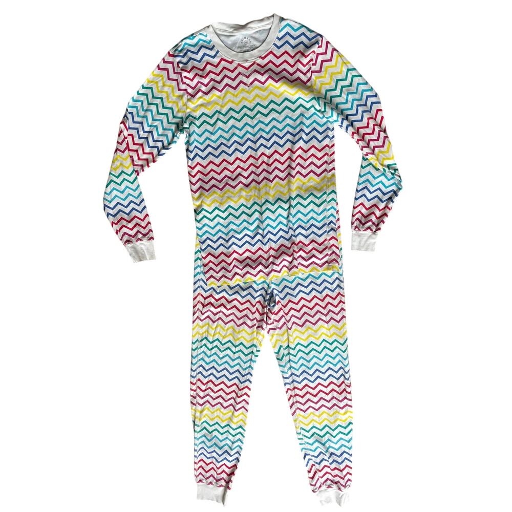 PRIMARY Adult Pajama Set in Rainbow Zig Zag Stripe Size Medium NEW